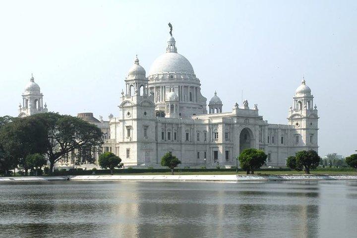 Guided Kolkata Sightseeing Trip by Car, Walk & Sunset Cruise Excursion Trip