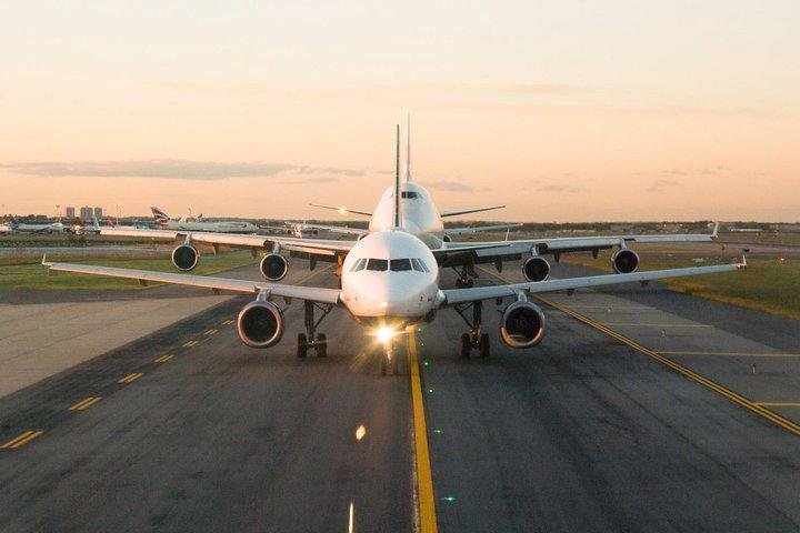 Arrival or Departure Private Transfer: Gatwick Airport to Southampton Cruise Port