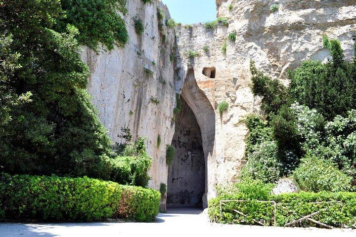 Syracuse's Archaeological Park Private Walking Tour
