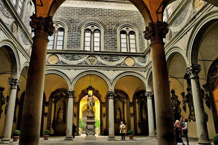 The Medicis: The Movie, The Family, The Palace!