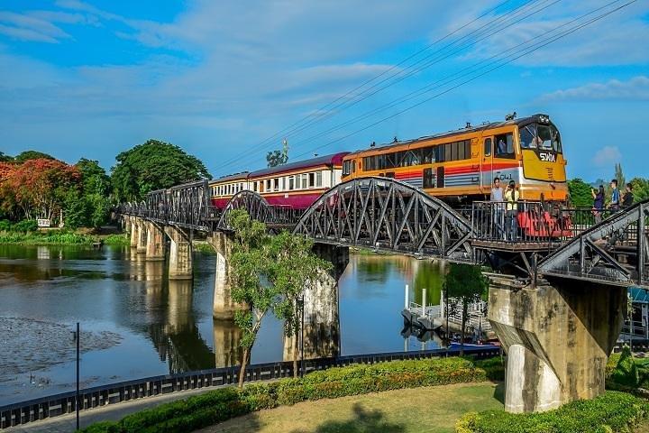 Private Tour: Kanchanaburi Historical Day Trip from Bangkok