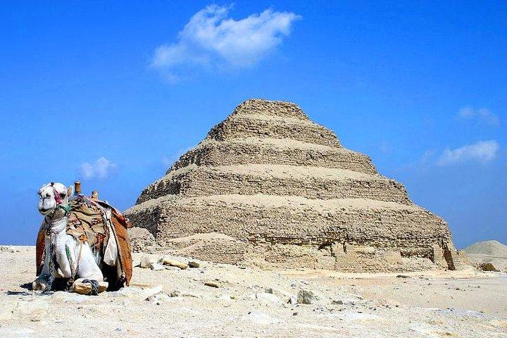 Full-Day Tour from Cairo: Giza Pyramids Sphinx Memphis and Saqqara