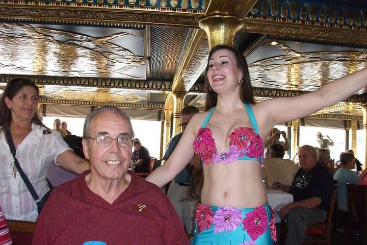 Dinner Cruise on the Nile with Show from Cairo and Giza