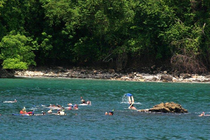 Catamaran Cruise from Manuel Antonio with Snorkeling