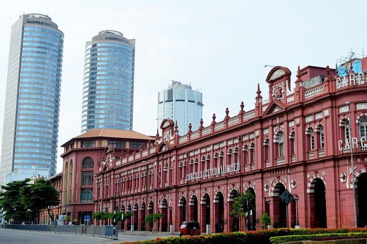Private Colombo City Tour with Traditional Srilankan Lunch