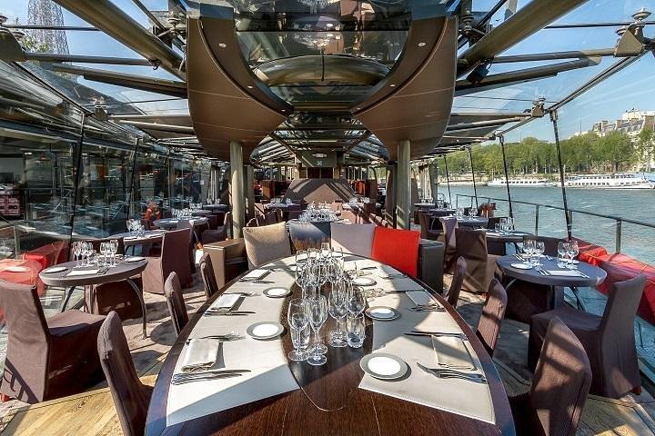 Paris by Rail with Sightseeing Bus and River Seine Lunch Cruise