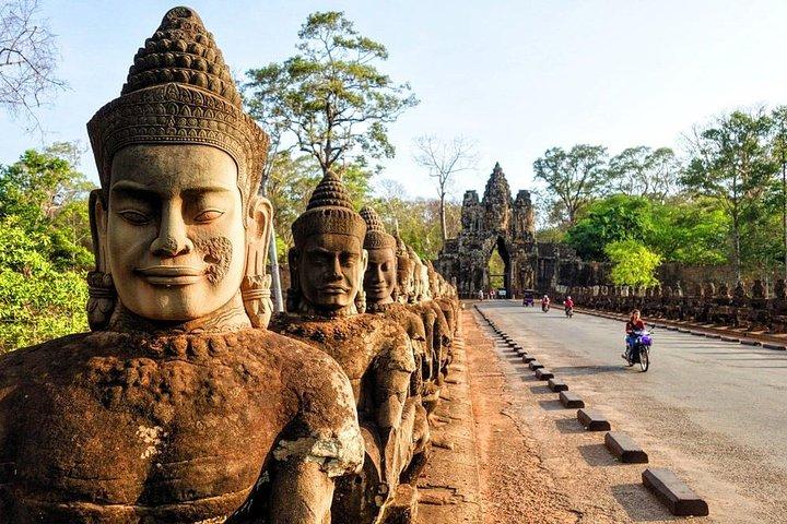 Angkor Wat Private Tour with English Speaking Driver, NO guide