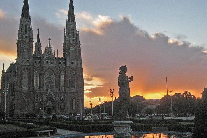 Discover La Plata: A Guided Architectural and Sightseeing Tour