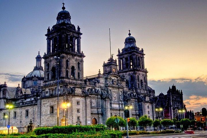 Mexico City at Night Tour with Torre Latino