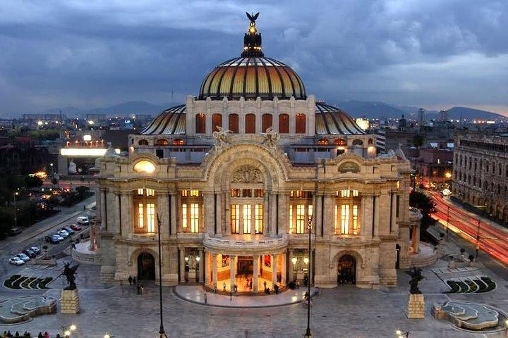 Mexico City at Night Tour with Torre Latino