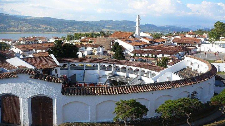 Village and Lake Guatavita Private Tour with Optional Lunch