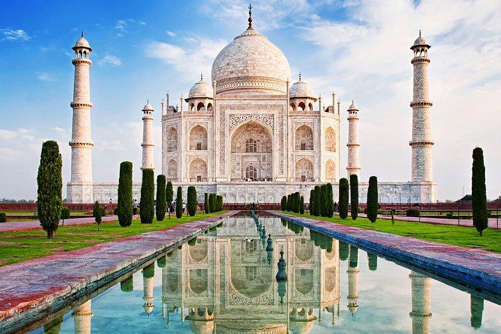 8 Day Golden Triangle Tour with Ranthambore {Taj , Tigers & More}