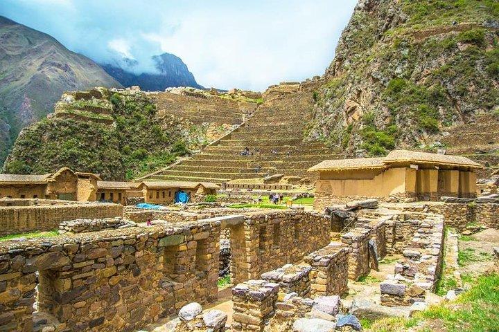 Sacred Valley Tour: Pisac, Ollantaytambo, Chinchero & Lunch