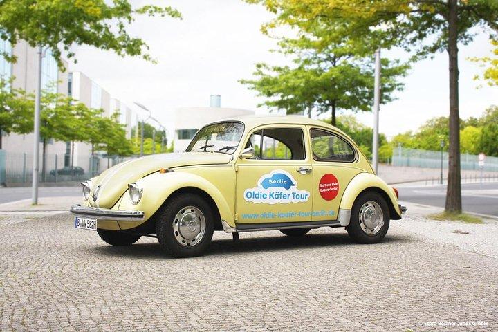 Private 4h Berlin Discovery Tour in an Oldtimer Volkswagen Beetle