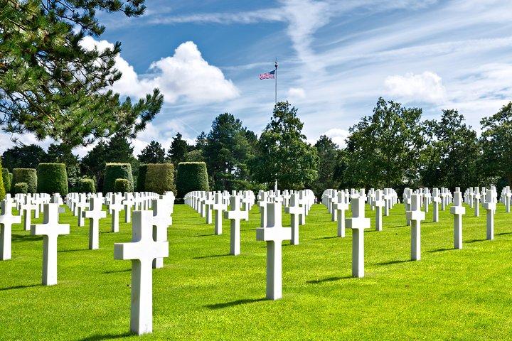 Small Group Guided D-Day Tour and Mémorial de Caen Museum
