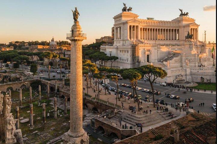 Private Rome city driving tour.. with gelato!