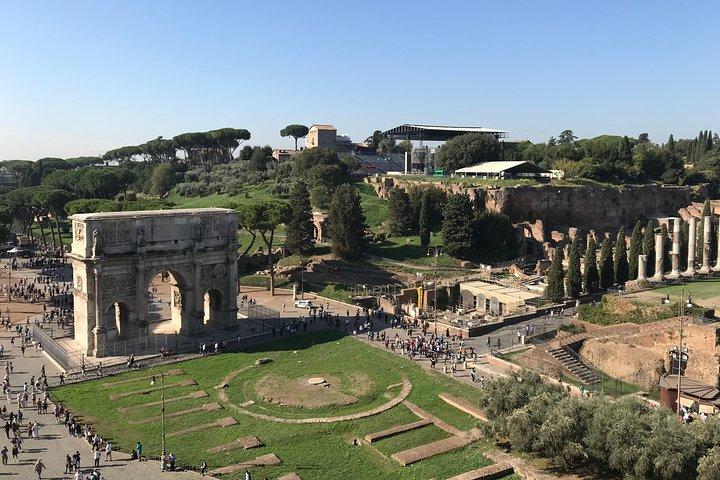 Private Tour of the Colosseum and Ancient Rome with Hotel Pick Up