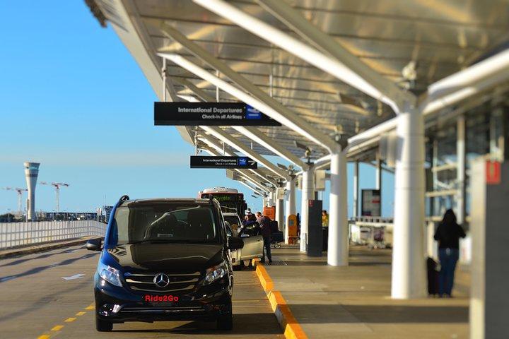 Airport (CMB) To Hikkaduwa Hotel Transfers (Arrival)