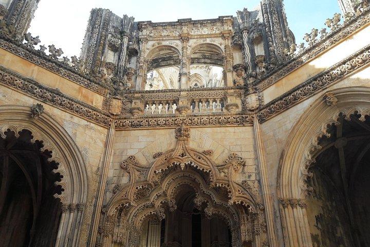 Fátima, Batalha, Nazaré and Óbidos day Tour