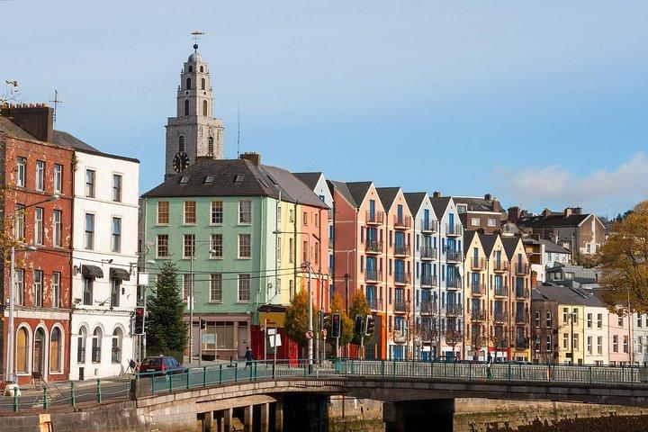 Cork City, Cahir Castle and Rock of Cashel Tour with Spanish Speaking Guide