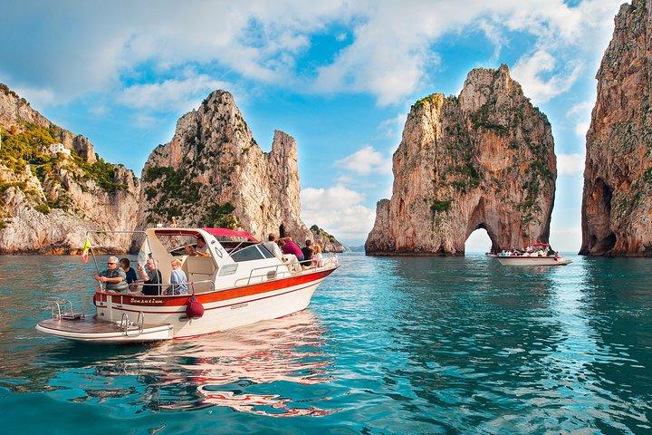 Small Group Boat Tour from Sorrento to Capri