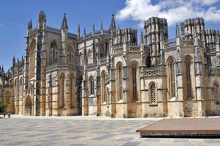 Exclusive Fatima, Batalha, Nazare & Obidos PRIVATE Full Day Tour