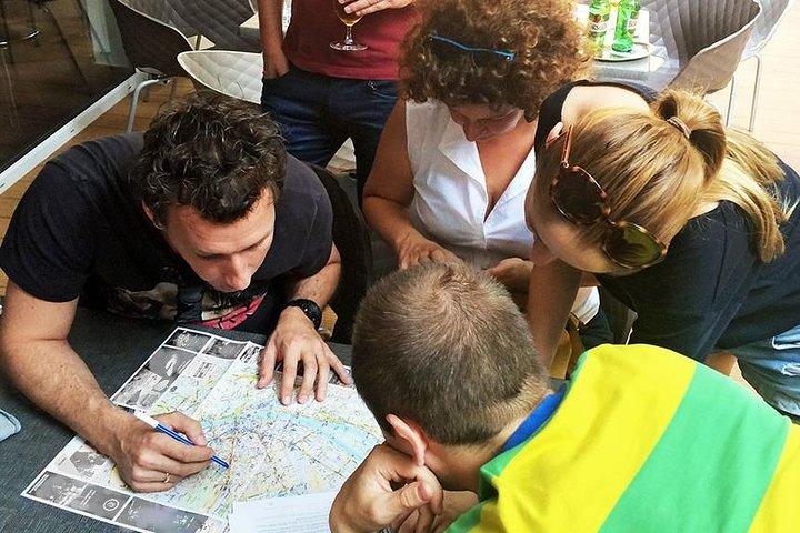 Treasure Hunt and Discovery Game in Budapest