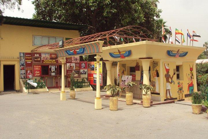 Day Tour To Pharaonic Village at Giza with Lunch