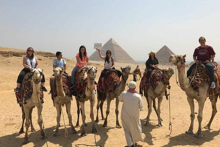 Private 8-Hour Tour Giza Pyramids and National Museum of Egyptian Civilization