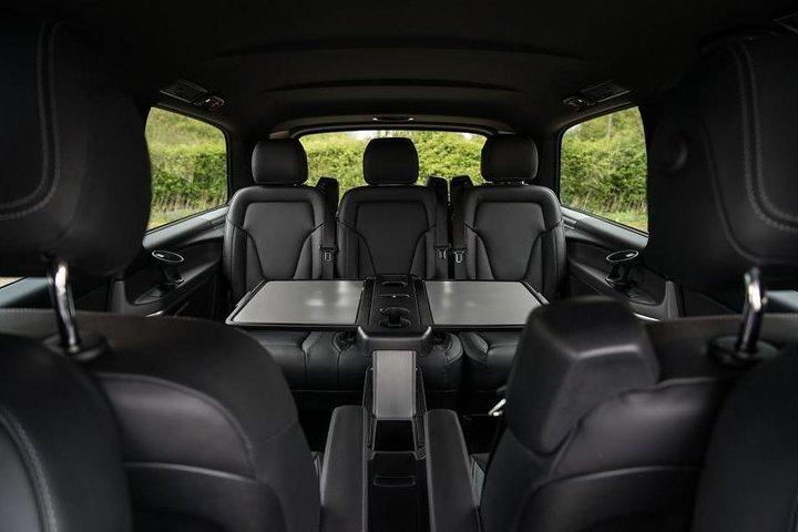 Private transfer from Paris Charles de Gaulle Airport to Paris