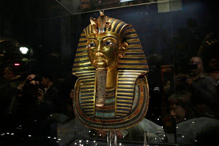 Giza Pyramids, Sphinx and Cairo Full Day Private Tour With Lunch