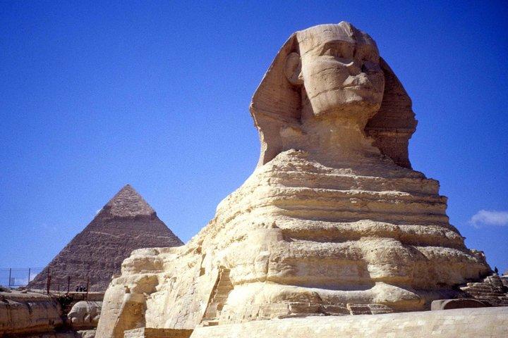 Giza Pyramids, Sphinx & G Egyptian Museum with Camel Ride & Lunch