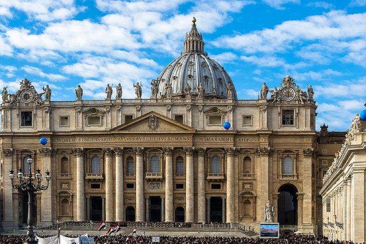 St Peter’s Basilica Tour, Dome Climb & Papal Tombs I Max 6 People
