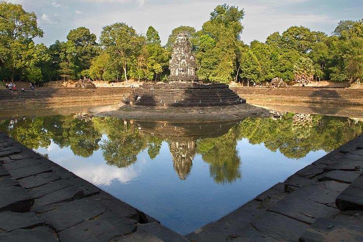 Angkor Sunrise and Sunset two days tour plus Banteay Srei temple