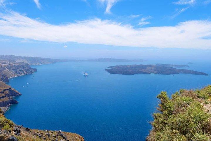 Full Day Santorini Caldera Cruise and volcano sightseeing