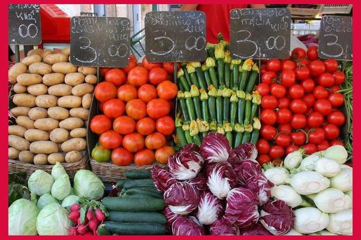 Cesarine: Market Tour & Cooking Class at Local's Home in Rome