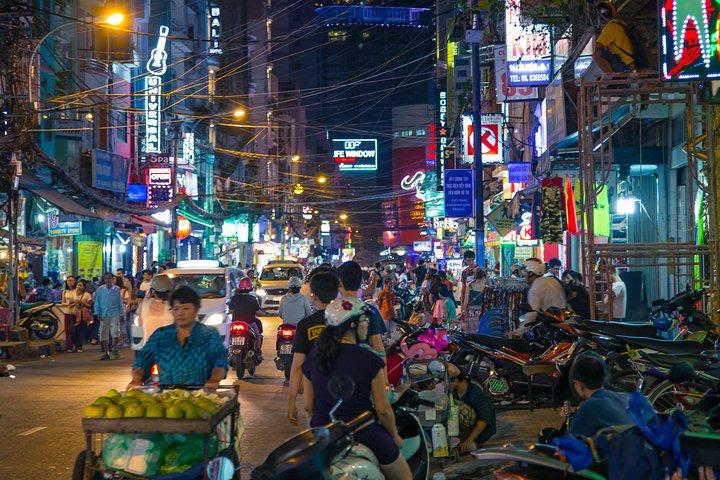 Midnight City Sightseeing Experience On Motorbike in HCMC