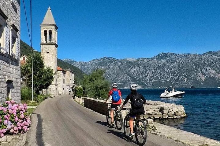 Cycling and hiking short tour through the bay of Kotor