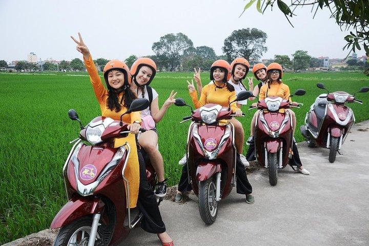 Hanoi Motorbike Tours Led By Women: Hanoi Outskirts & Rural Life