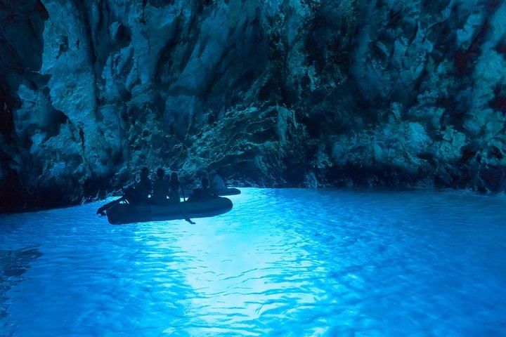 Blue cave & Hvar, 5 islands speed boat tour with unique boats from Split