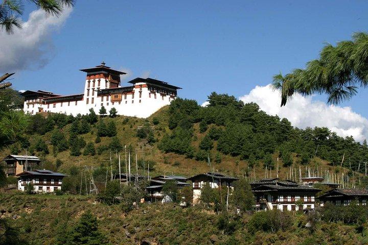 8 Nights Bhutan Tour with Bumthang Valley Extension with Private Guide