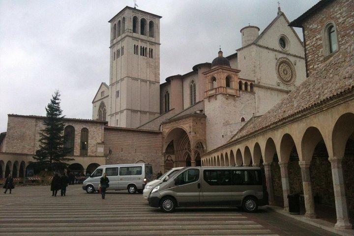 Private transfer from Rome city or airport to Umbria Assisi-Perugia-Orvieto area