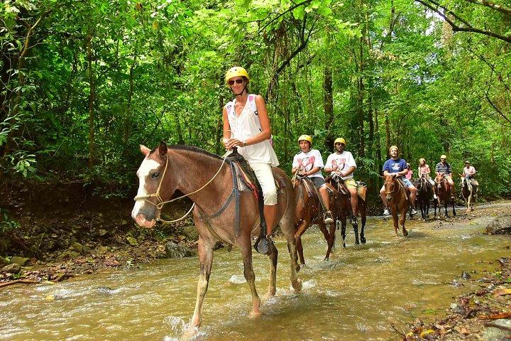 Horseback + Natural Pool Adventure in Jaco Beach and Los Suenos
