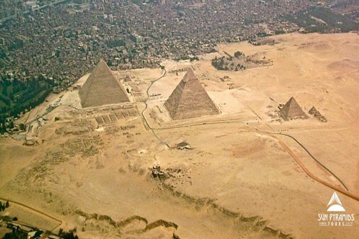Full Day Cairo Layover Tour at Historical and Cultural Sights