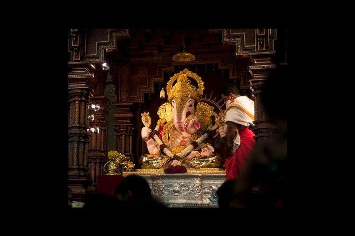 Experience Spiritual Culture in Pune with a local - A Unique 2 Hrs Walking Tour