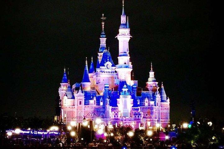 Private Transfer between Shanghai Disneyland and City Hotel