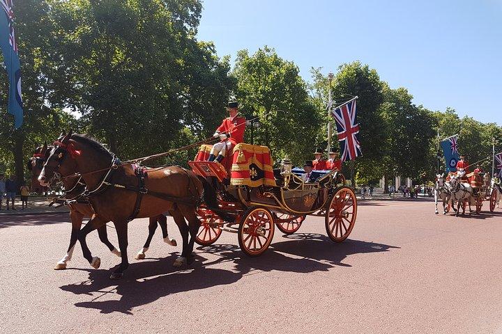 British Royalty Private Tour with Changing of the Guard!