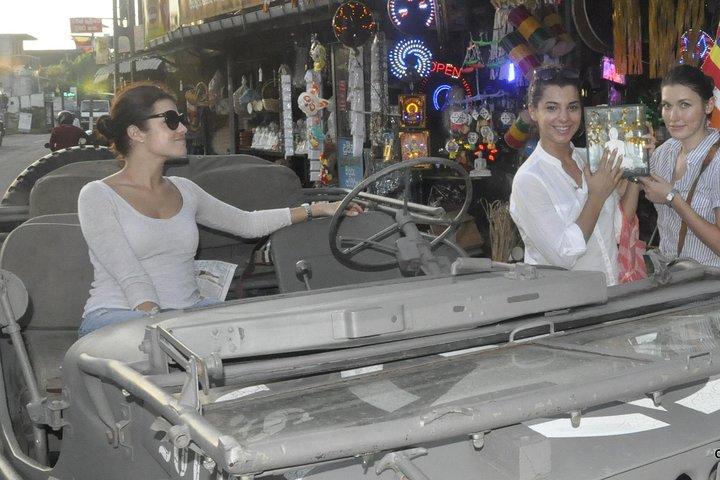 Private Tour of Colombo in a World War II Jeep