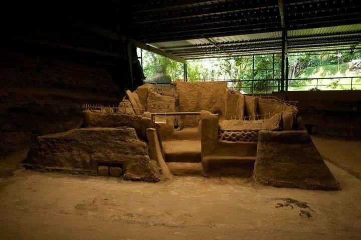 Maya Ruins: Joya de Ceren, San Andres, Tazumal, Chalchuapa, Lake