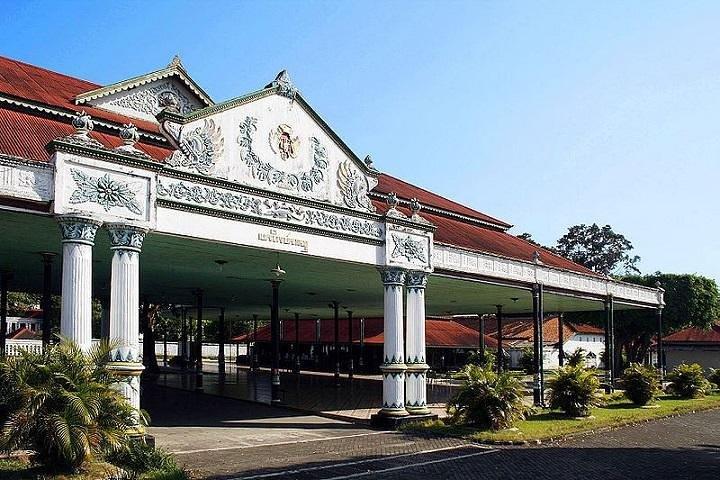 Discover Yogyakarta’s Essentials on a Private Half Day Tour